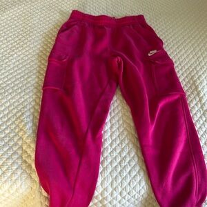 Girls cargo Nike sweatpants.  Excellent used condition.